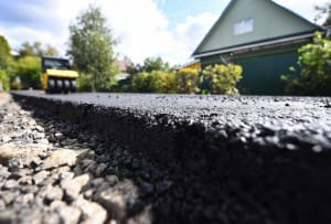 В Тамбовской области обновляют дорогу к селу Каменка