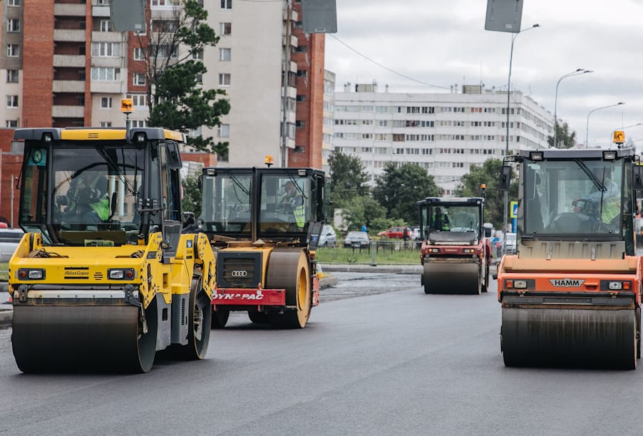 В Санкт‑Петербурге благодаря нацпроекту обновляют дороги к спортивным учреждениям